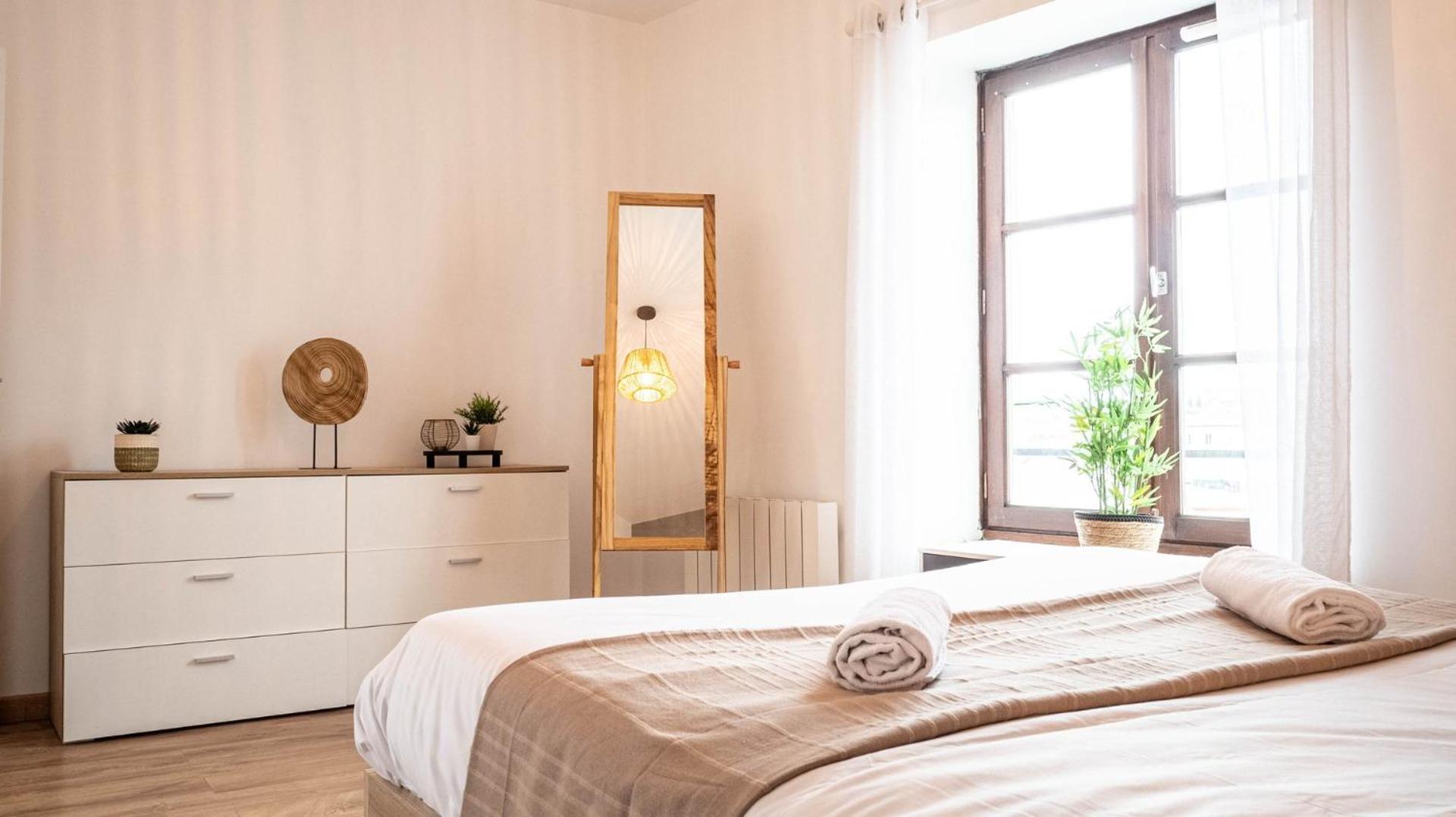 Le Contemporain - Bel Appartement T2 A Poitiers Exteriör bild